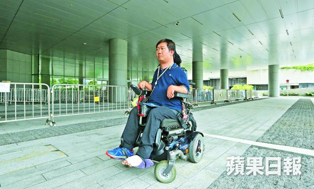 “话畀弱势政府听，我?只眼唔系盲”