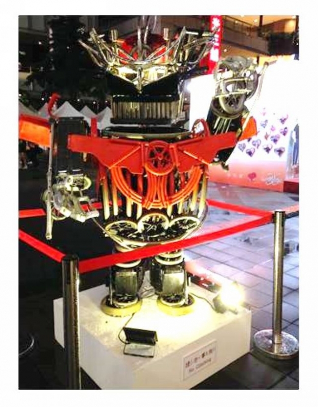 裝置藝術家將利用輪椅製作成裝置藝術，並由住民們投票，命名為「伊寶」