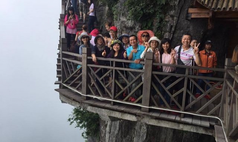 輪椅族直上張家界 電影「阿凡達」美景不缺席