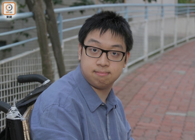 Jacky靠过去5年来的苦干，终在去年成功入读香港中文大学，成为1名大学生