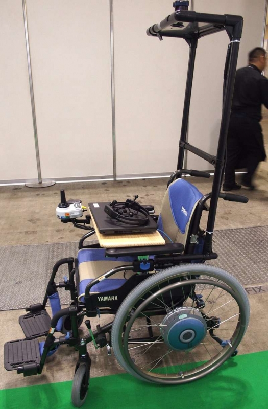 腦波輪椅應用了深度學習技術，擁有80%的準確度