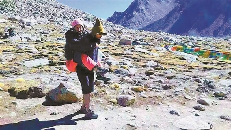 七十七天》女主原型，坐輪椅看遍世界