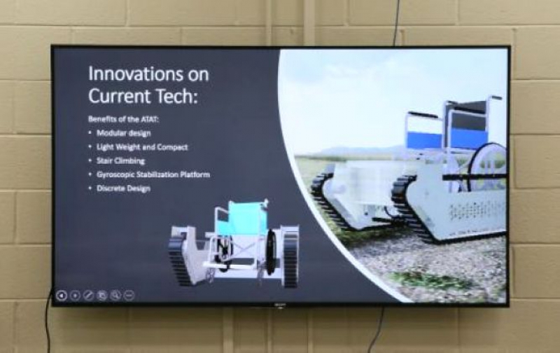 美華裔師生帶頭研究“機器人輪椅” 獲發明基金