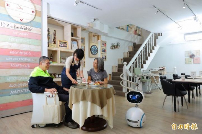 照顾咖啡馆 欢迎来喝「喘息」咖啡