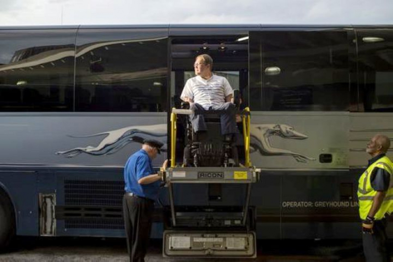 為了讓殘疾人坐飛機火車旅行更方便，科技能做什麼