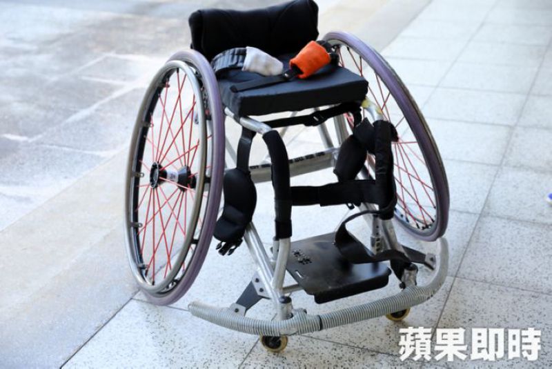 比賽專用輪椅價格不斐，最基本的款式都要價12萬元以上