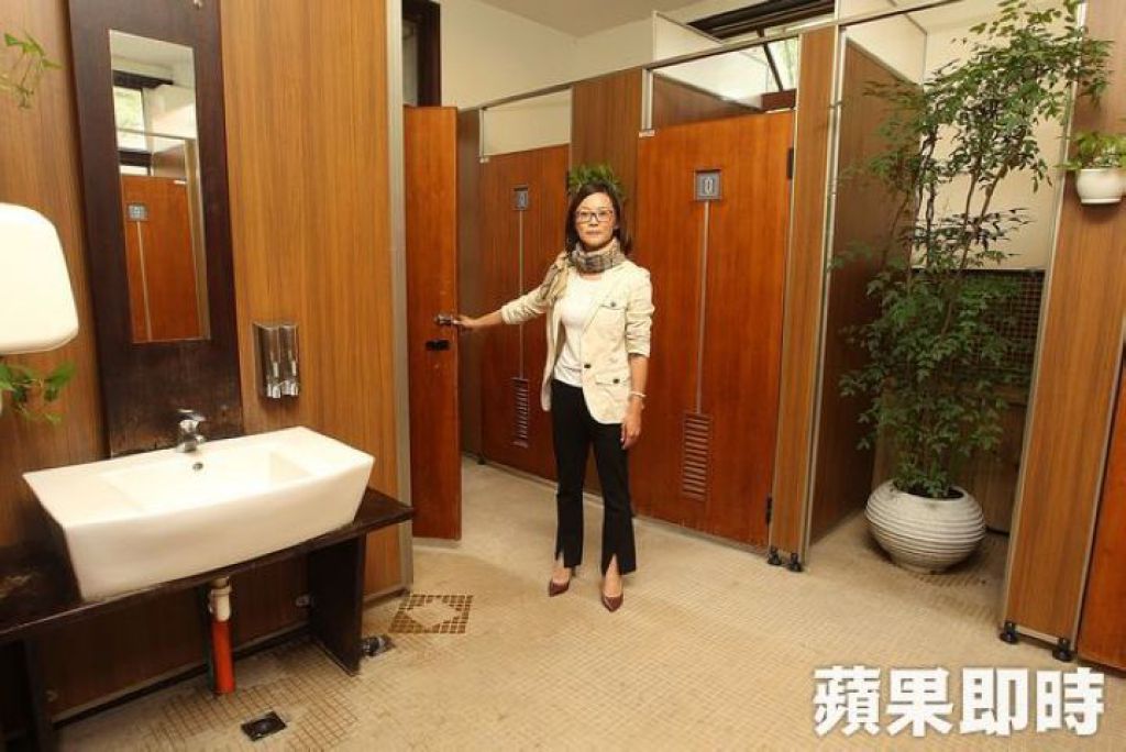 松山文創園區性別友善廁所，廁間牆加高，更能保護隱私