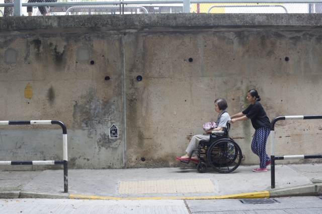 何文田站遠離現有民區輪椅婆婆25年首搭港鐵大失所望