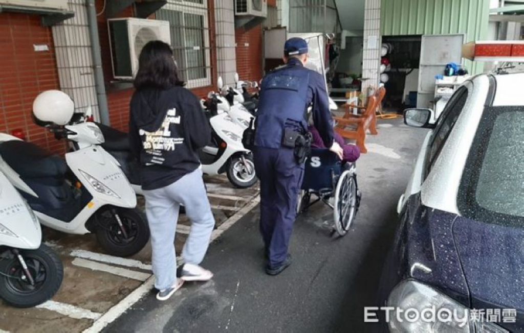 在桃園市平鎮區85歲吳姓老婦人迷路受困，員警帶回派出所安置