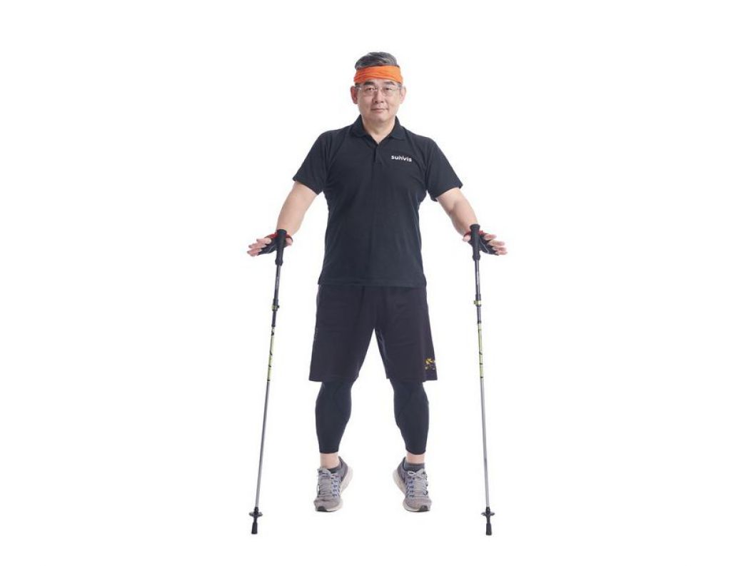 脱离轮椅重新过生活！96岁爷爷用健走杖「走」回年轻肌力