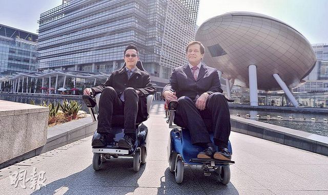 香港研发兼制造 轮椅中的Tesla 电动兼避障