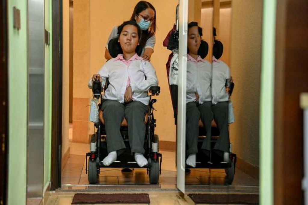 【堅定不放棄．有片】肌萎少女被評估活不過18歲 輪椅上追夢「只剩雙眼都想生存！」