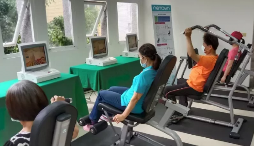台中市衛生局為鼓勵長輩養成運動習慣，今年在大甲、石岡、太平及西屯區衛生所開辦「樂活健身俱樂部」