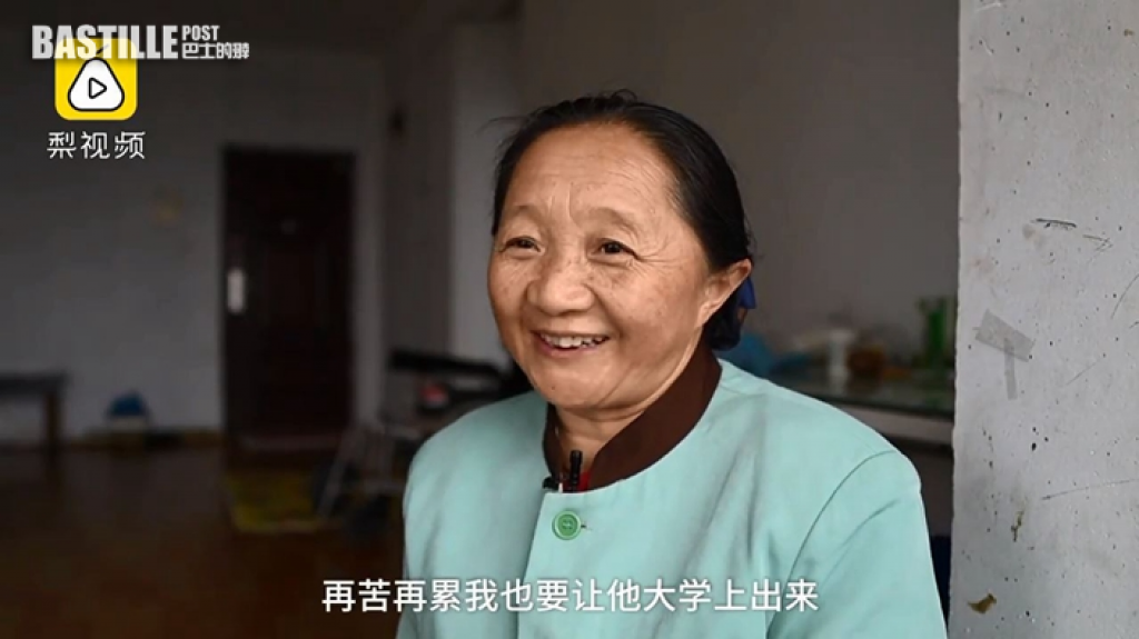 推輪椅接送次子 慈母無言照顧3殘障兒：全家健康就高興