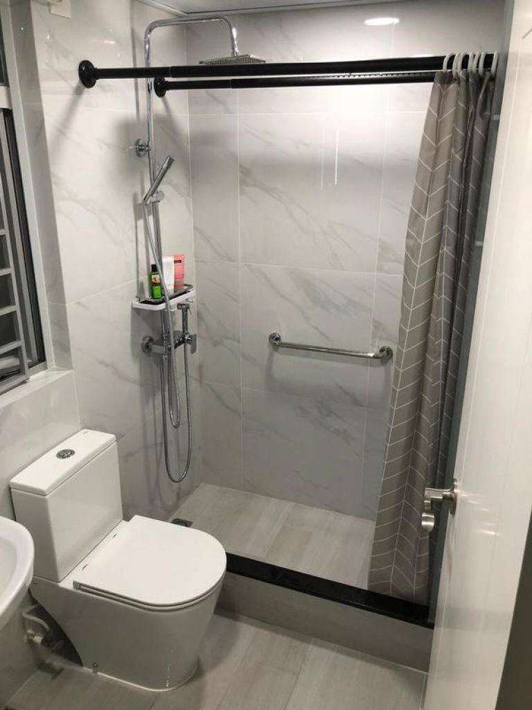 浴室佈置都經特別設計，預留充足空間