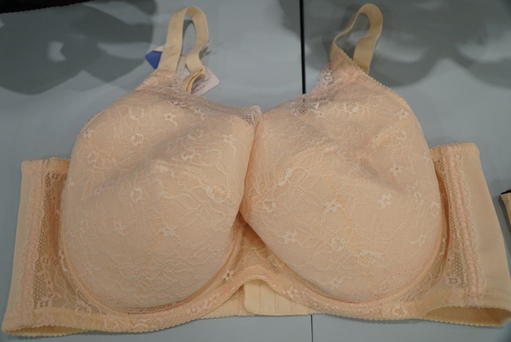 殘疾女士只能穿二手Bra？善心店主打造首間無障礙內衣店