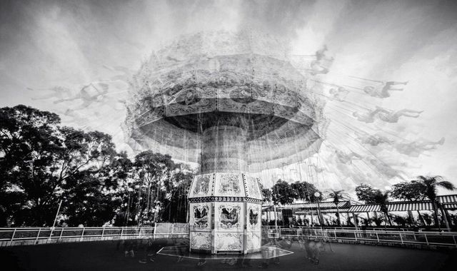 Kevin以《…快樂夢境》奪得「藝無疆：新晉展能藝術家大匯展2014」公開組金獎。