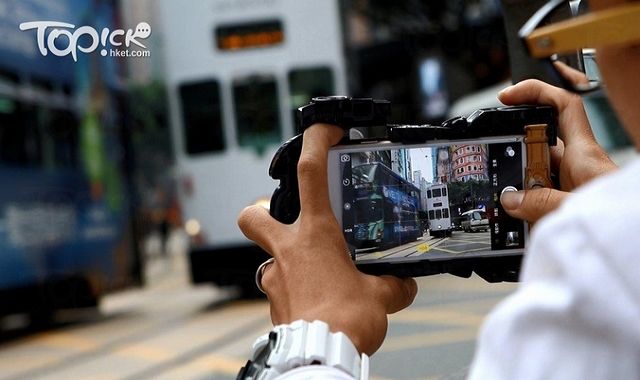 輪椅使用者的慣常拍攝視角，大概是平腰的視角水平。