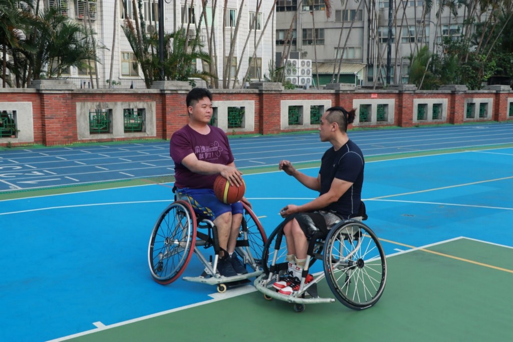 除了球技，溝通也是輪椅籃球的重要元素。