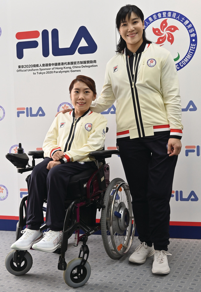 硬地滾球運動員何宛淇(左)和輪椅劍擊運動員余翠怡(右)將出戰殘奧。