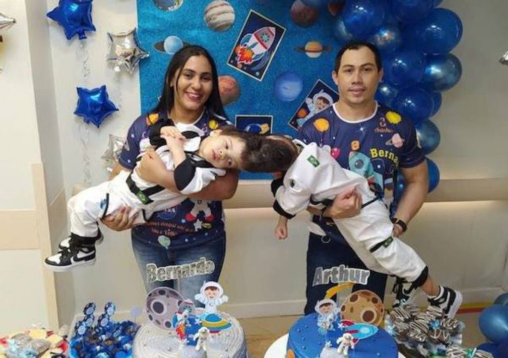 這對3歲的連體雙胞胎Arthur Lima及Bernardo Lima，在2018年出生於巴西北部羅賴馬州（Roraima）。
