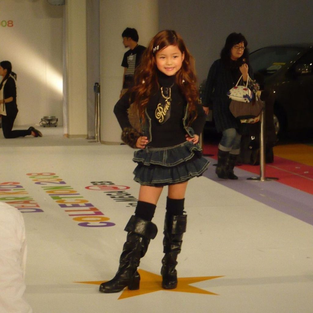 樣貌標緻的日本模特兒海音，原是童模出道，更曾是偶像團體一員。