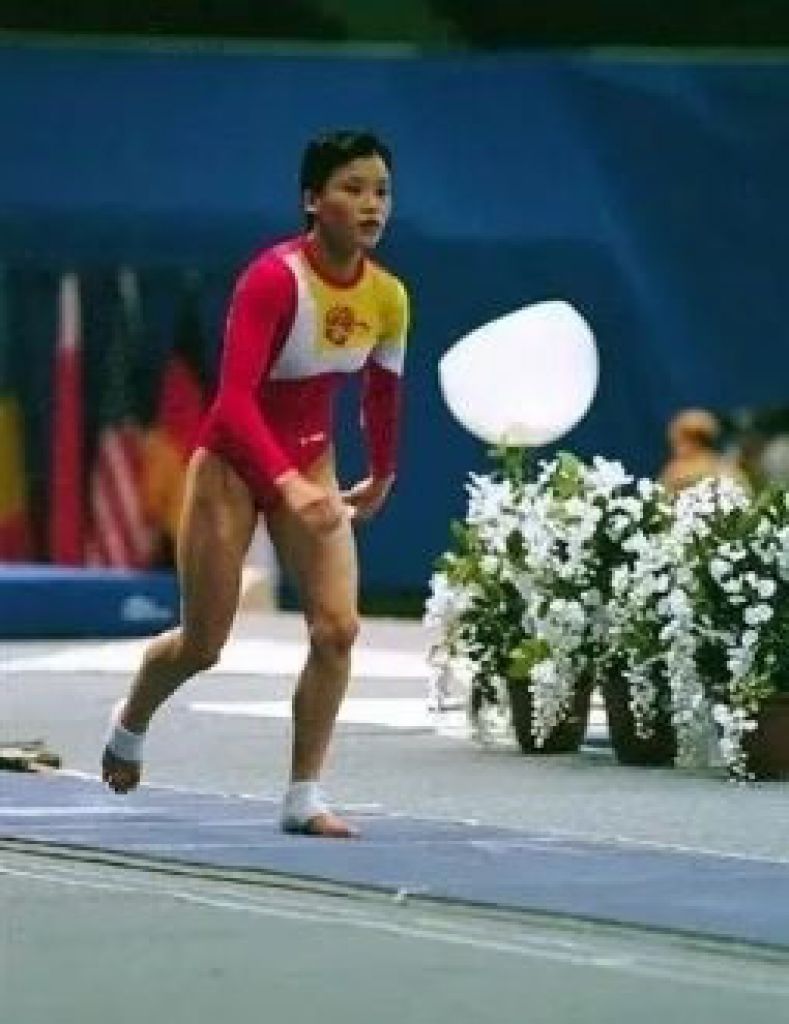 桑蘭是前中國女子體操運動員。