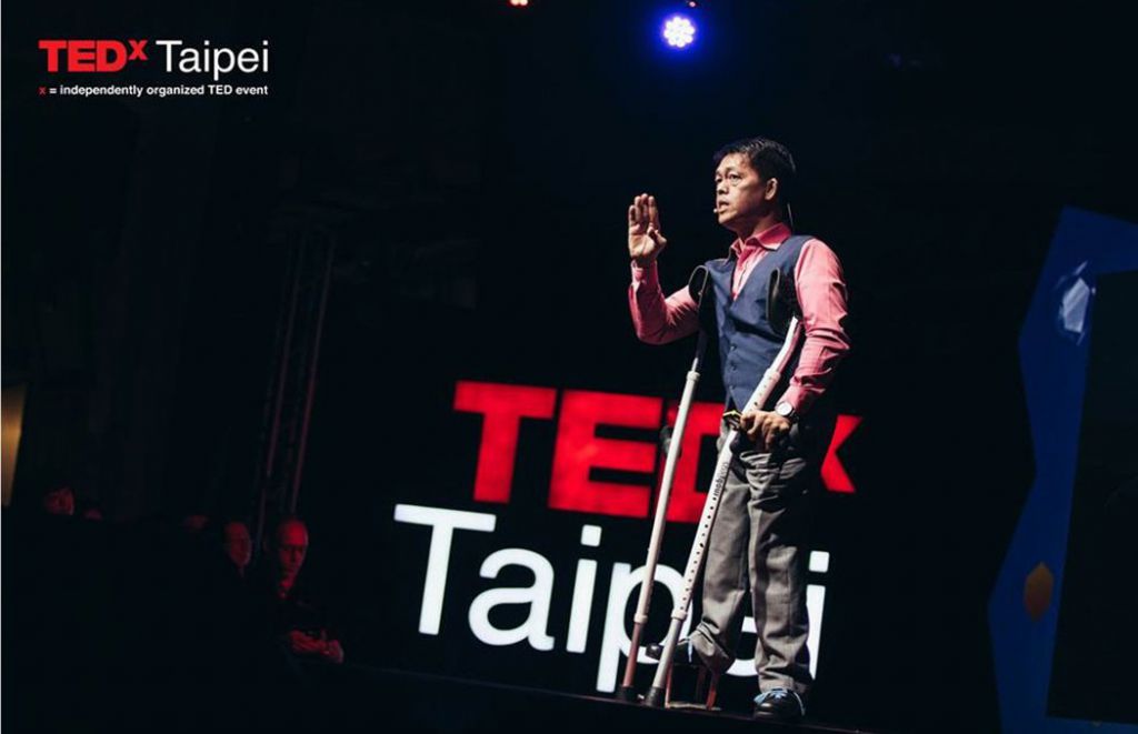 TED人氣講者火星爺爺以一則8分鐘演講「跟沒有借東西」，累積310萬點閱。