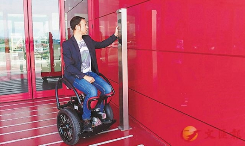新世代輪椅 擺身控制方向